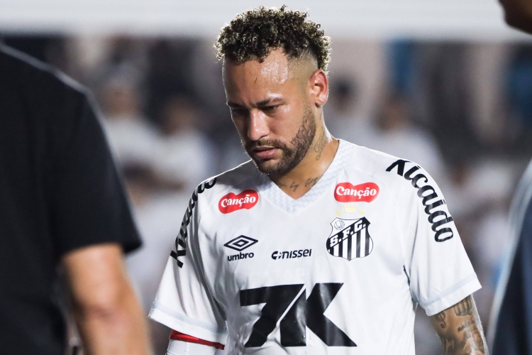 开云登录入口-内马尔：球场状况不佳已向相关负责人反映 我在为回归巴西队努力